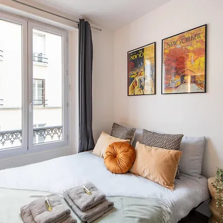 Apartment Cozy - Eiffel Tower - Sleeps 2p
