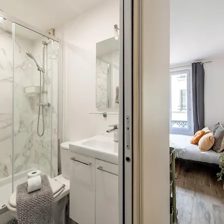 Cozy - Eiffel Tower - Sleeps 2p Апартаменты Париж