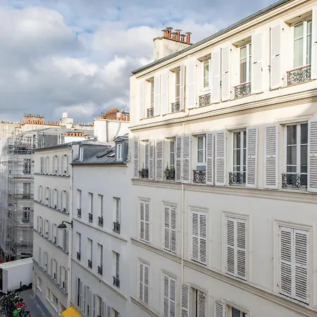 شقة Cozy - Eiffel Tower - Sleeps 2p باريس