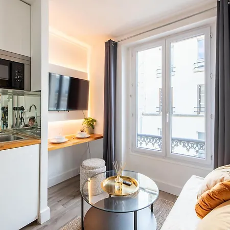 Cozy - Eiffel Tower - Sleeps 2p Париж