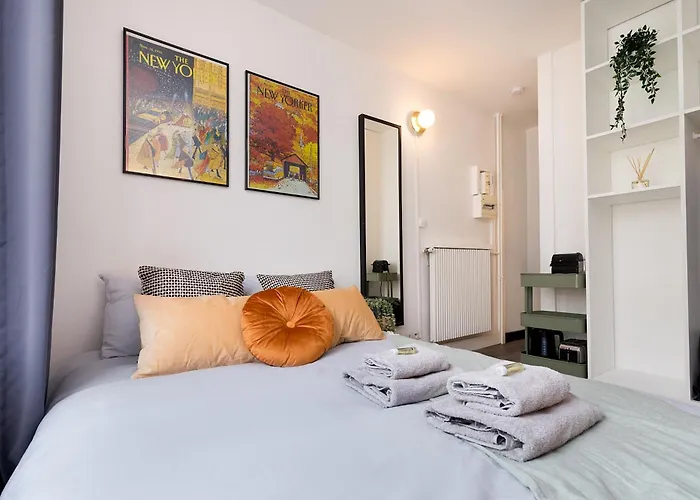 Cozy - Eiffel Tower - Sleeps 2p Paris