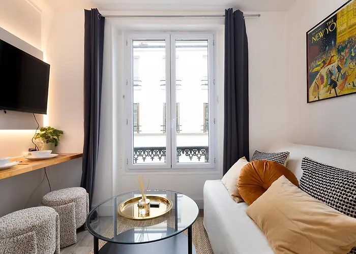 Lägenhet Cozy - Eiffel Tower - Sleeps 2p